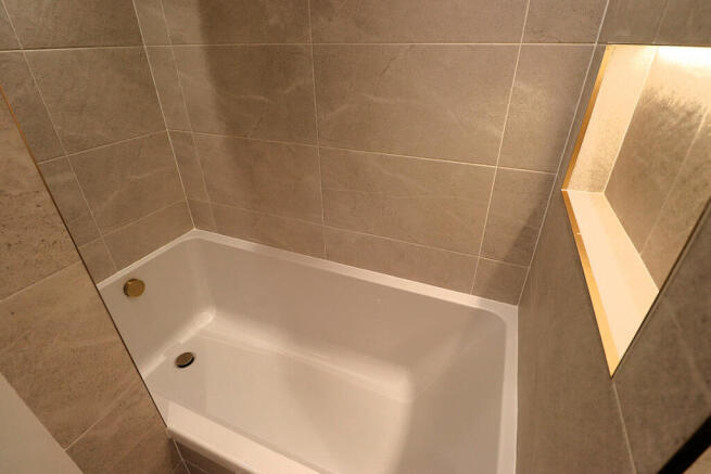 2 bed Terraced for sale Image 10