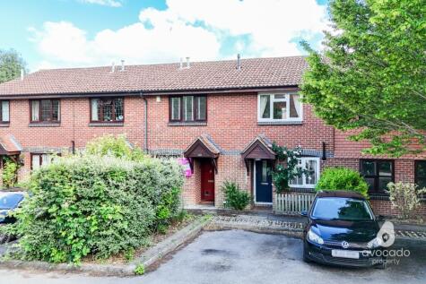 Fleetham Gardens, Lower Earley, RG6