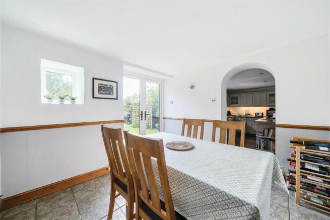 Dining Room.jpg