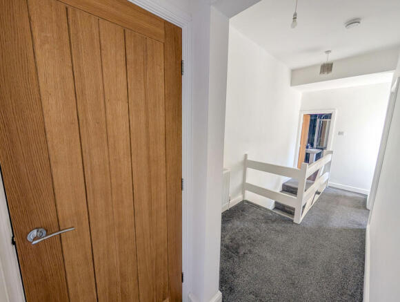 3 bed Terraced for sale Image 6