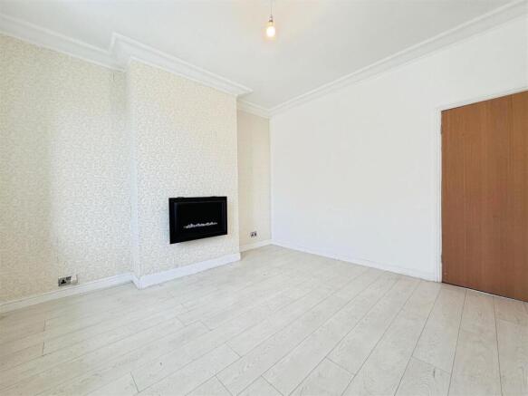 3 bed End of Terrace for sale Image 4
