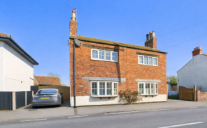 33 Clockmakers Cottage, Main Street, Selby YO8 6LT