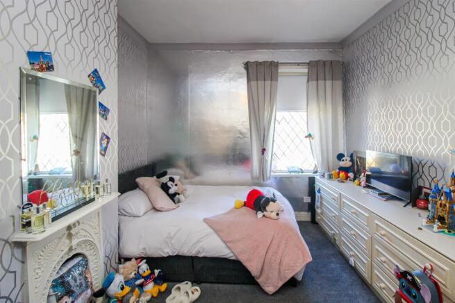 3 bed Town House for sale Image 7
