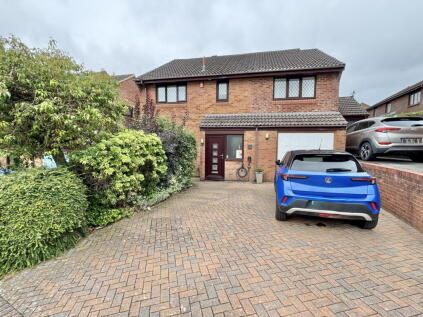 Long Park Drive, Woolwell, Plymouth