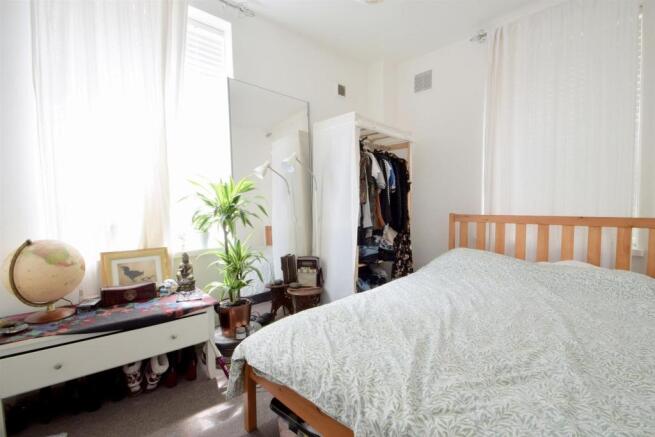 Bedroom 1.jpg