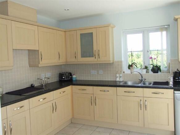 Kitchen / Breakfast 