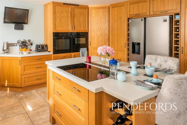 Kitchen/Breakfast