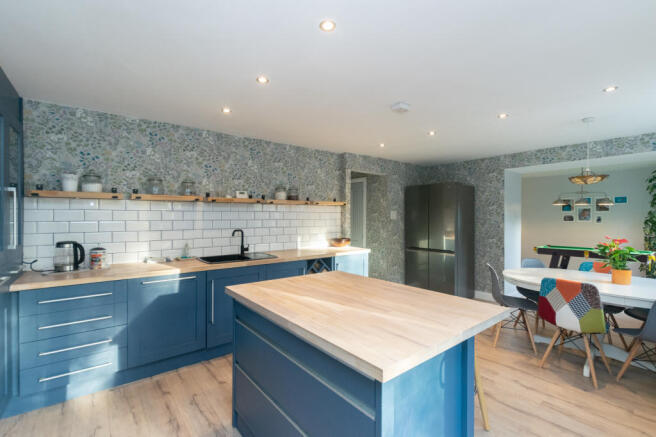 Kitchen 4