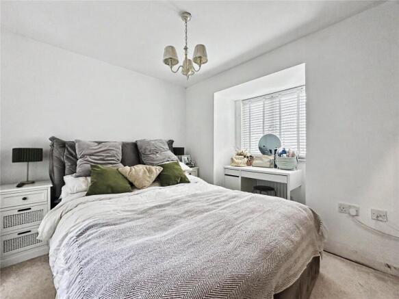 4 bed Detached for sale Image 5