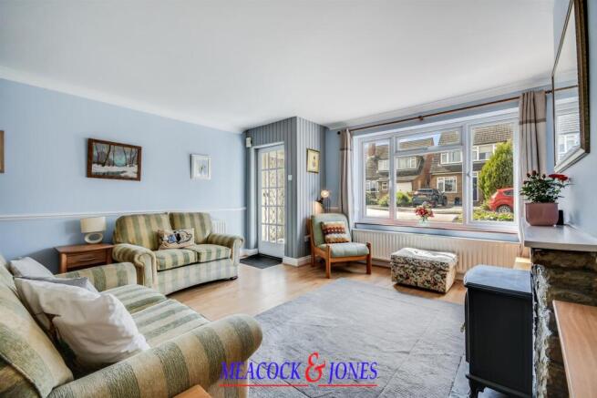 Cedar Close, Hutton, Brentwood photo 3