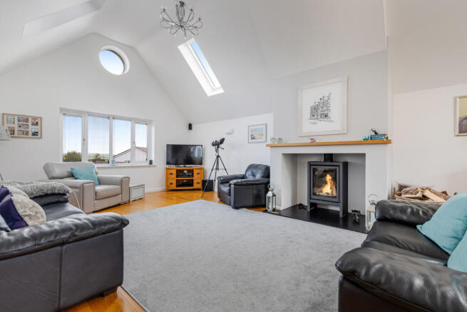 13 Sitting Room With Fire  25 Start Bay Park Stret