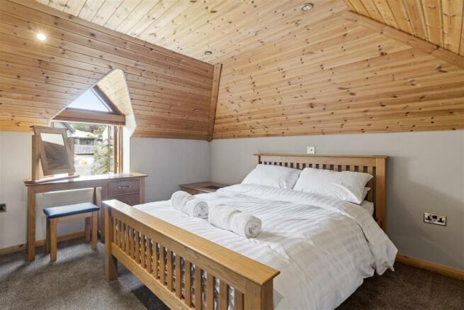Bedroom 2.jpg