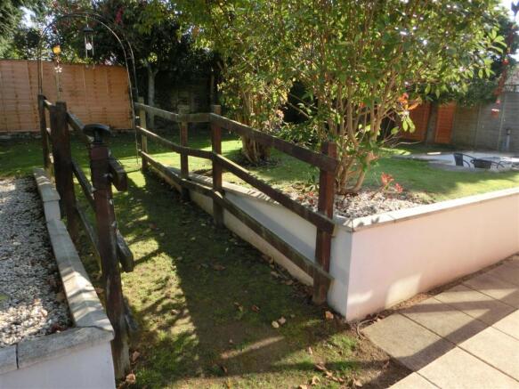 Peterbrook Road 82 Garden2.jpg