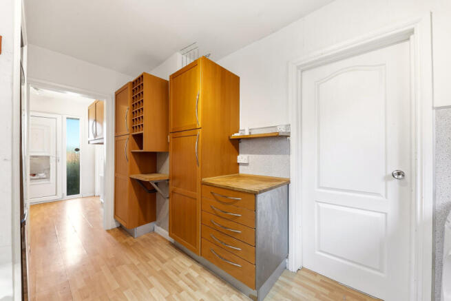 3 bed Semi-Detached for sale Image 5