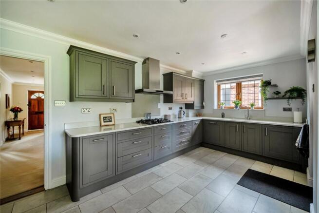 Ambleside Road, Lightwater, Surrey, GU18 photo 4