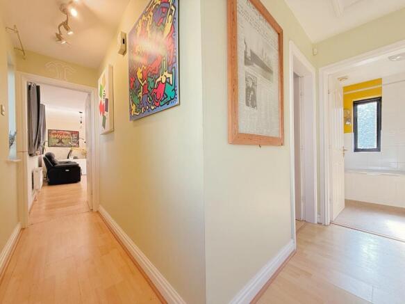 1 bed Coach House for sale Image 10