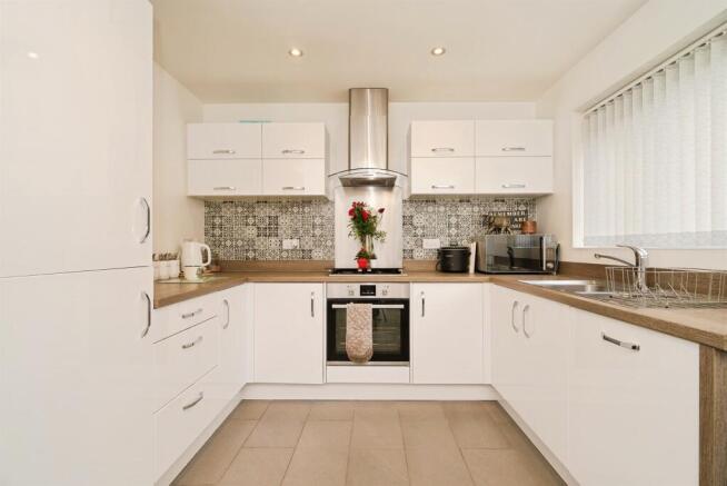 3 bed Detached for sale Image 8