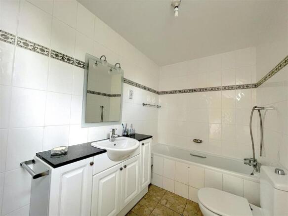 En-Suite One (1).jpeg