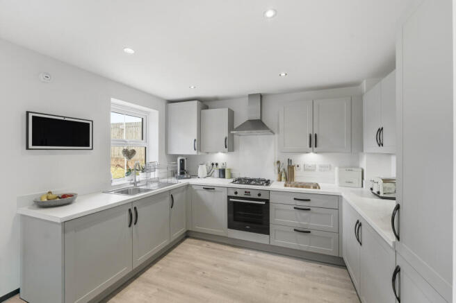 3 bed Semi-Detached for sale Image 4
