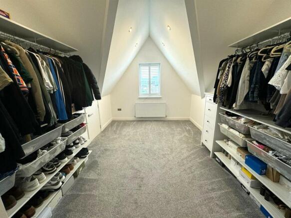 Dressing room.jpg