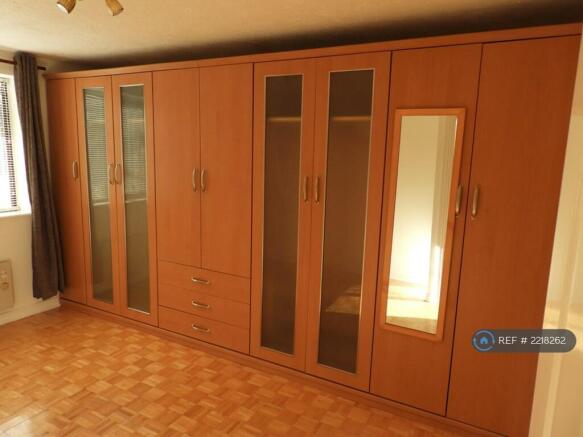 Fitted Quadruple Wardrobes