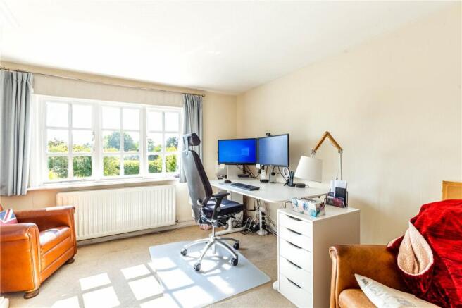 Bedroom/Study