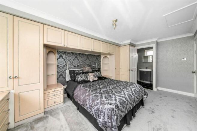 GROUND FLOOR BEDROOM