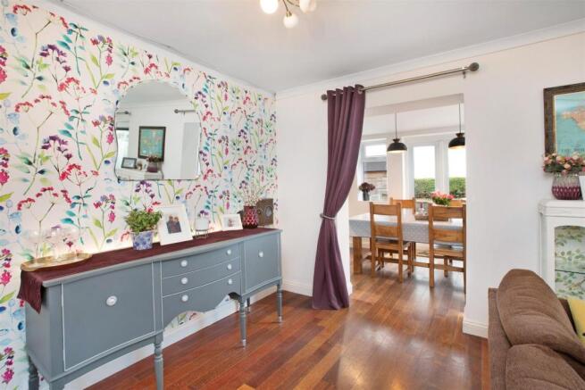 Siiting Room walk way.jpg