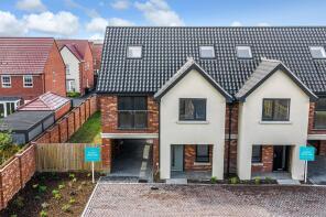 64a, Windermere Avenue, Hockley SS5 6JT