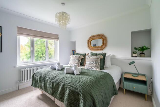 3 bed Semi-Detached to rent Image 12