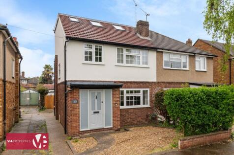 Dudley Avenue, Waltham Cross, EN8