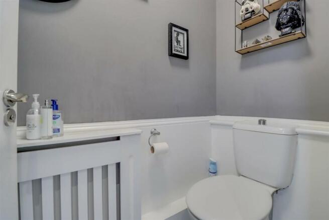 8 WOODBERRY ROAD-14.jpg
