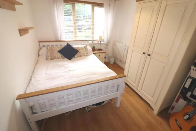 BED 1.jpg