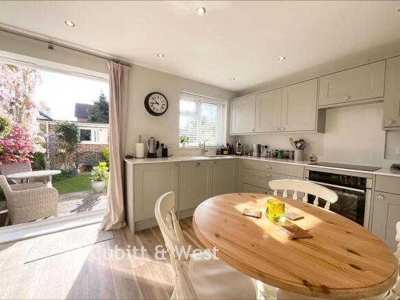 Shandon Road, Worthing, West Sussex photo 4