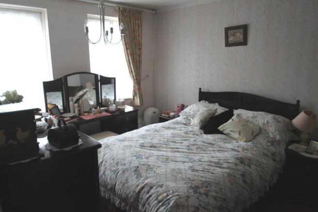 Bedrooms 2
