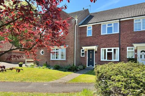 Downland Close, Locks Heath