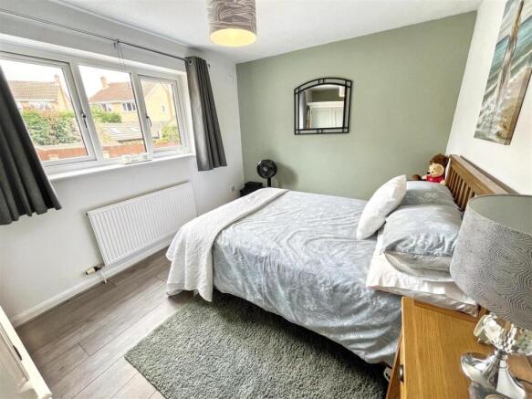 Blenheim Way, Yaxley, Peterborough photo 4