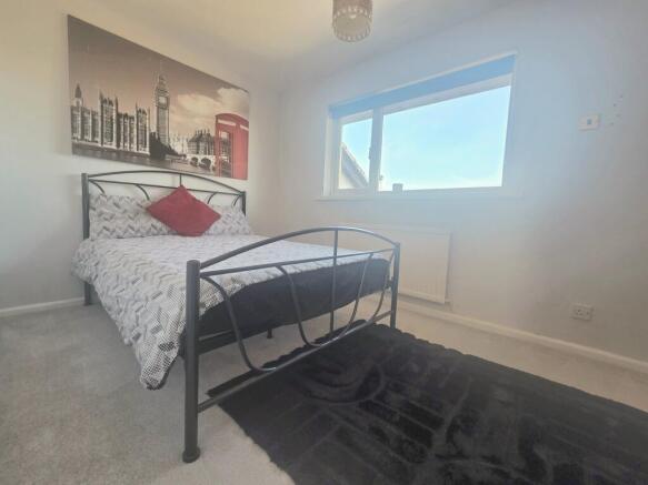 2 bed Terraced for sale Image 6