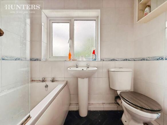 2 bed Semi-Detached for sale Image 8