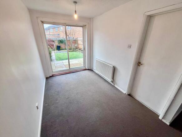 Petersham Close, Newport Pagnell photo 4