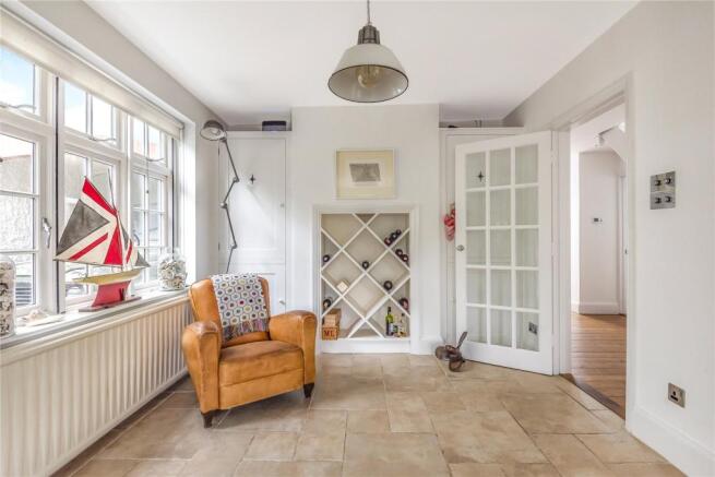 Kitchen Seating Area