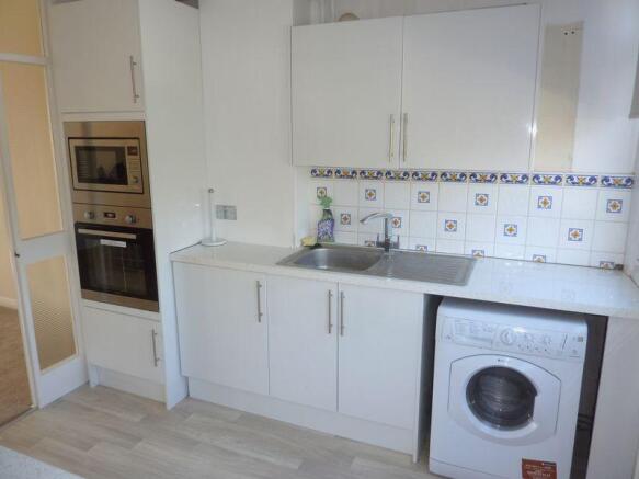 Kitchen angle 2