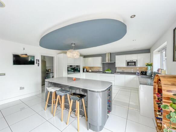Kitchen/Breakfast/Dinning Room