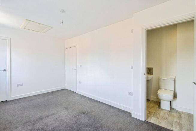 2 bed Semi-Detached for sale Image 11