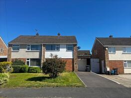 64, Insley Gardens, Gloucester GL3 3AY