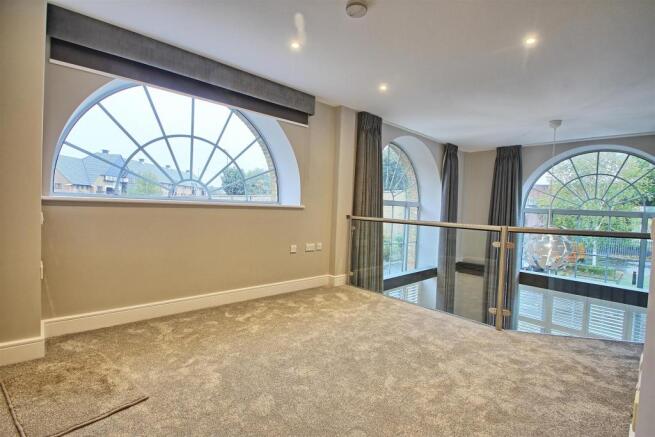 MEZZANINE BEDROOM