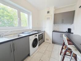 34, Highbury Quadrant, London N5 2UA