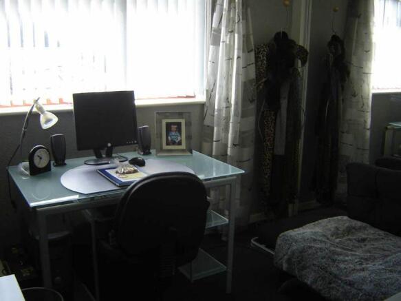 Photo 10