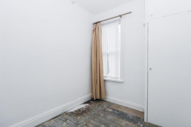 2 bed Terraced for sale Image 5