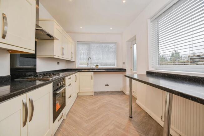 3 bed Terraced for sale Image 7